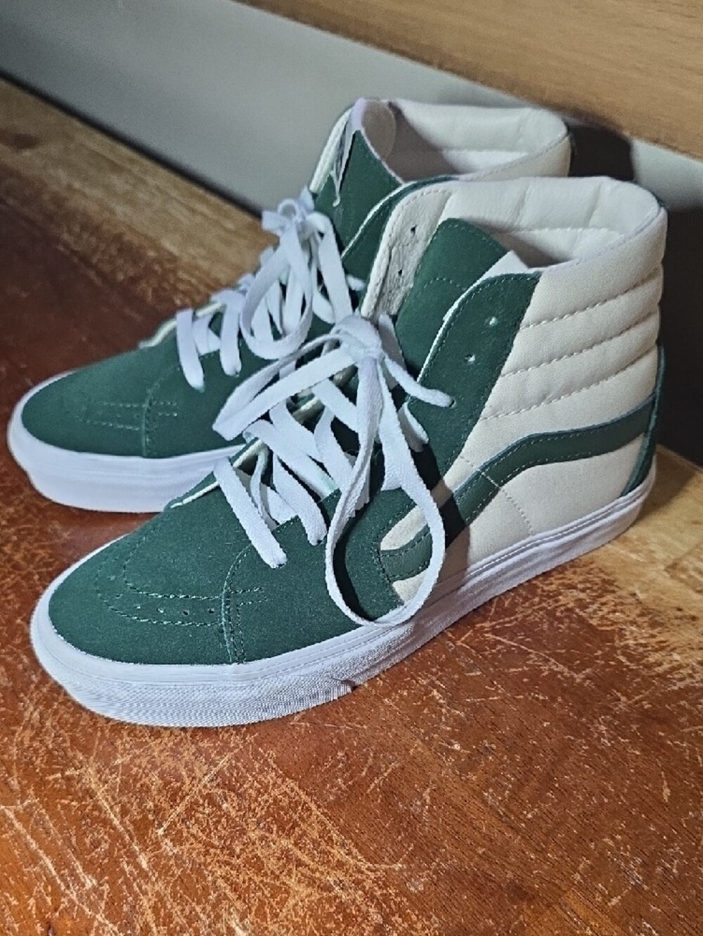 Vans Sk8-Hi Shoe | Green & White | Size 8.5 W/7.0 M | Like New 👟🔥High Tops - Picture 11 of 15